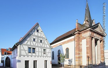 Haus der Begegnung mit St. Anna Kirche (Sulzbach a.Main, Spessart-Mainland)